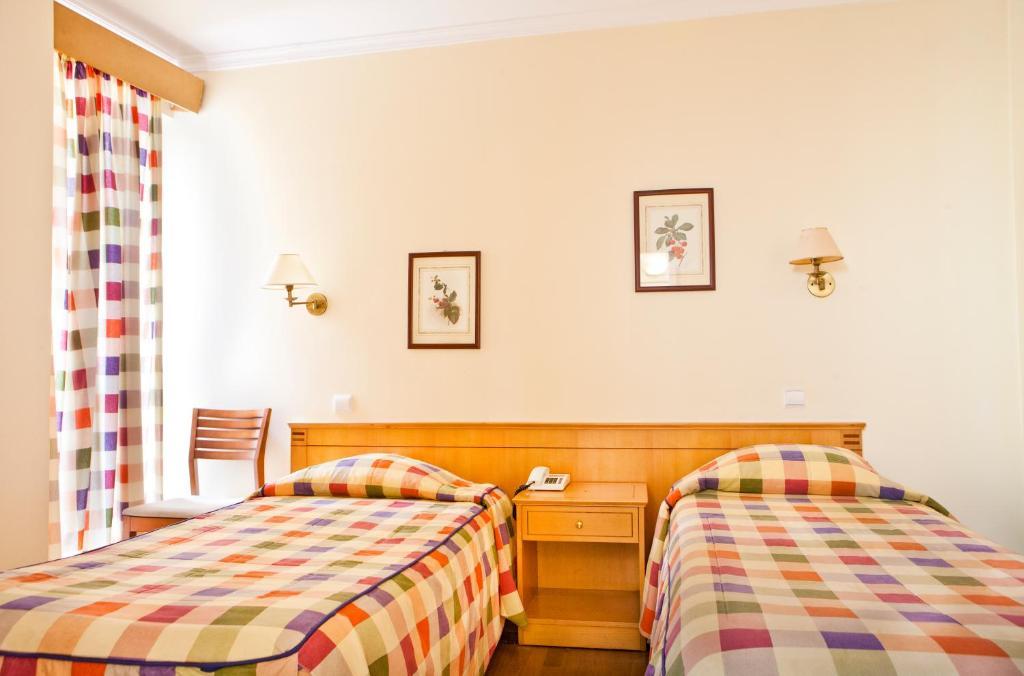 Residencial Colombo Bed & Breakfast Funchal Oda fotoğraf