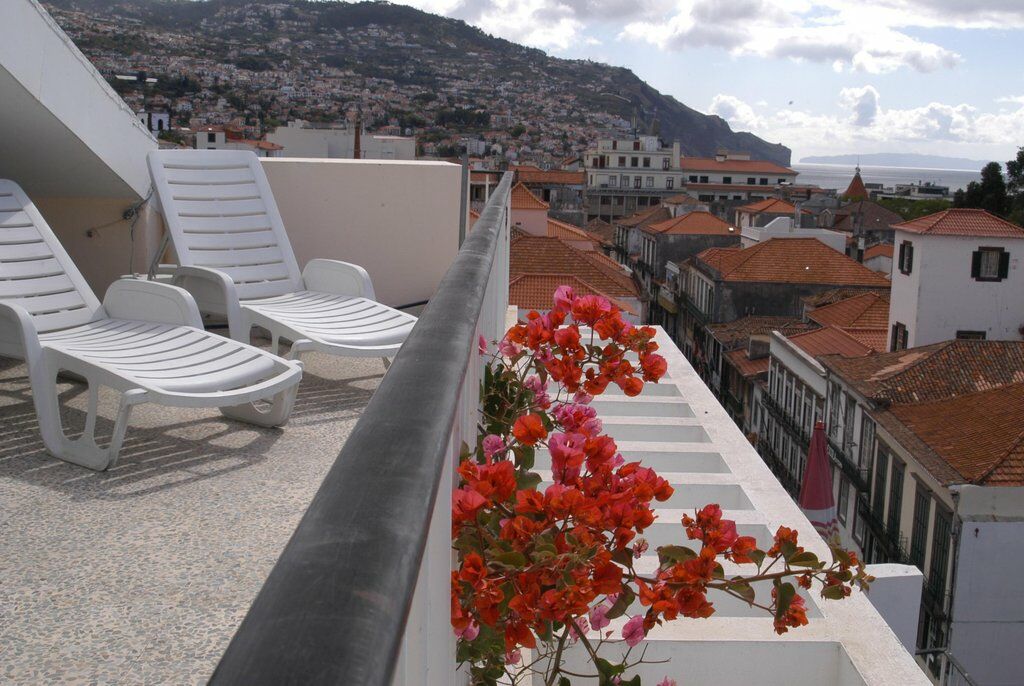 Residencial Colombo Bed & Breakfast Funchal Dış mekan fotoğraf